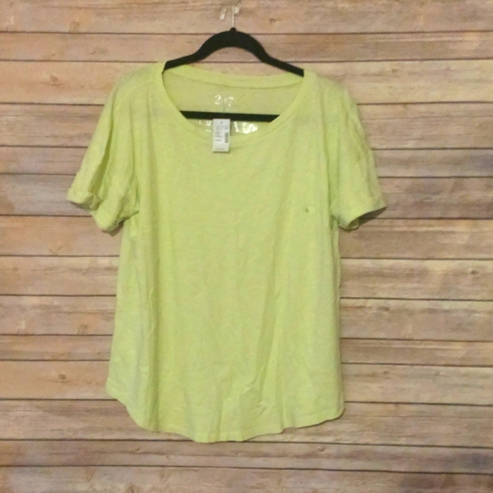NWT Bright Tee!